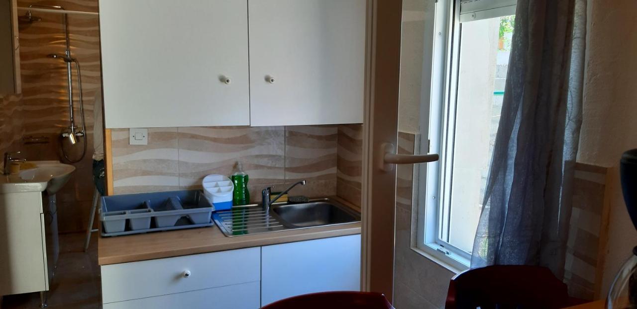 Apartment "Mislav" Gornji Karin Bagian luar foto